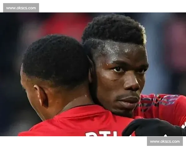 博格巴探访博卡更衣室：红魔旧将温情重聚