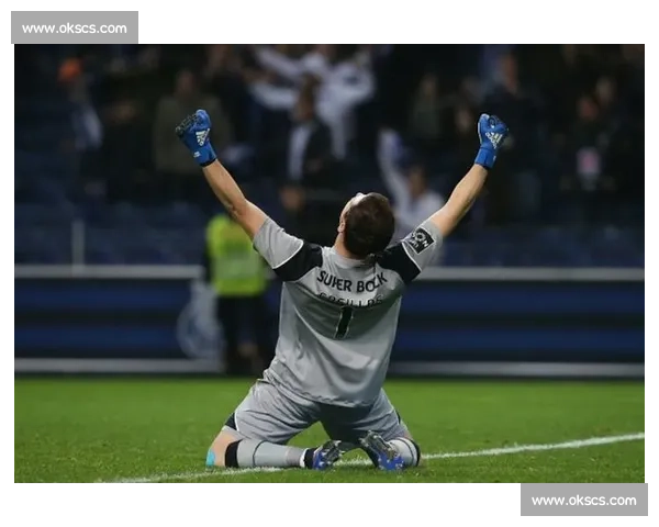 卡西神扑 + 网友调侃:阿圭罗单刀不进,射术堪忧? 卡西神扑 + 网友调侃:阿圭罗单刀不进,射术堪忧?