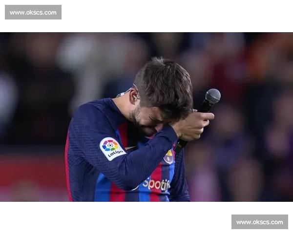 球迷泪洒赛场！青春终将散场，但热爱永不褪色！