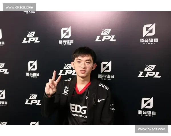 他不仅仅是在玩游戏，他是在创造历史！电竞选手成长记